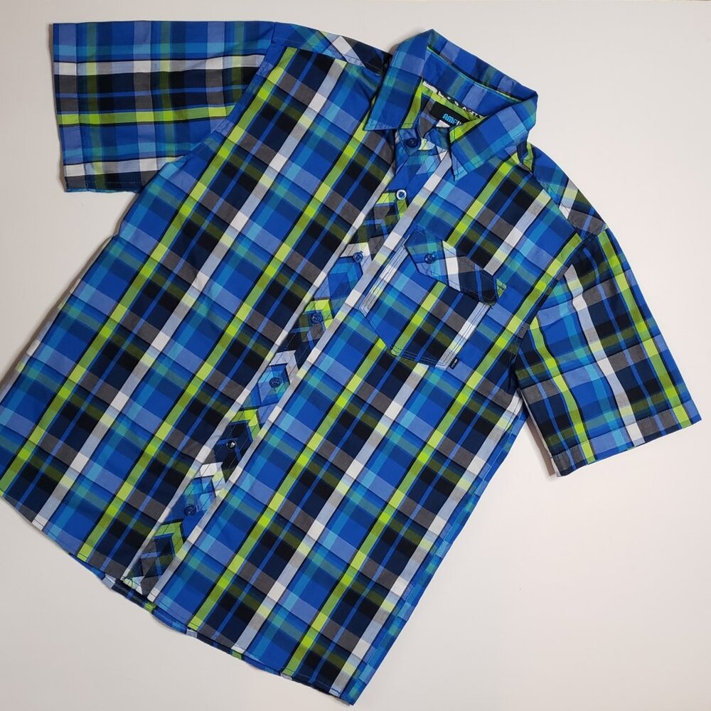 NWOT Amplify Half sleeve Shirt Boys Size L 14-16 Short Button up Plaid Blue